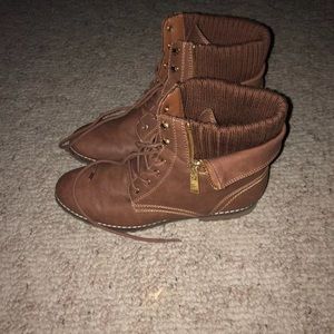 Tommy Hilfiger booties